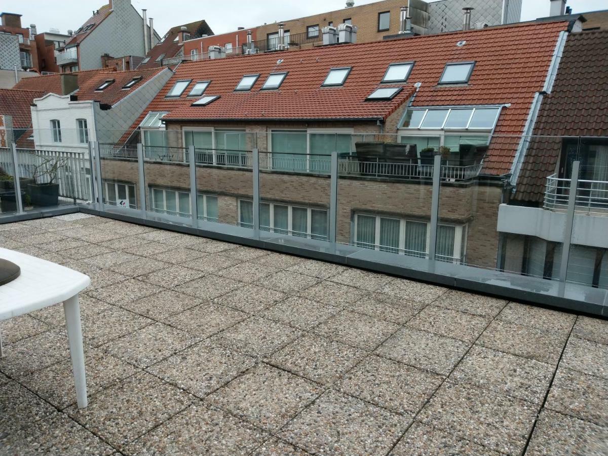 Rooftop Apartment With Terras - Top Location Кнокке-Хейст Экстерьер фото